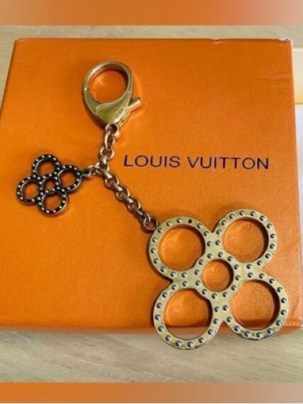 🛍️ LOUIS VUITTON Authentic Monogram Flower Bijoux Sac Tapage Bag Charm From 2012